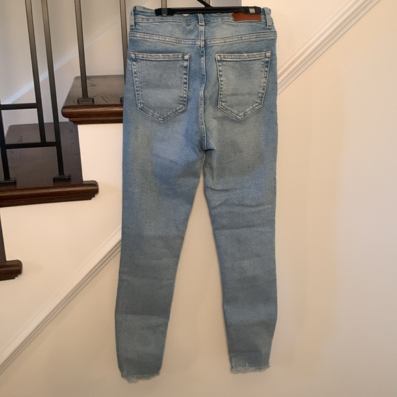 Zara skinny Jean, size 6 - Picture 2 of 3